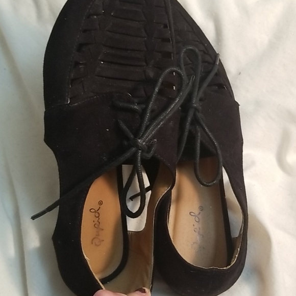 Qupid Black Suede Tie up Flats - Picture 6 of 7